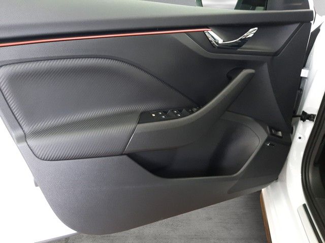 Fahrzeugabbildung Skoda Kamiq Monte Carlo 1.5TSI DSG PANO AHK Matrix