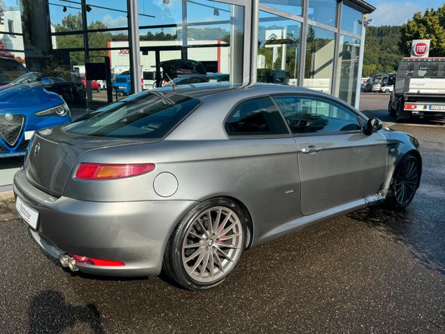 ALFA ROMEO GT 3.2 V6 24V Distinctive disegno BERTONE