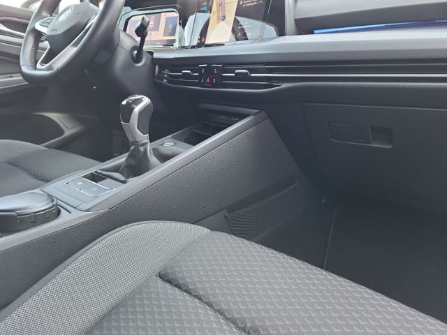 Golf VIII 1.5 TSI ACTIVE STANDHZ+RFK+HEAD-UP+NAV