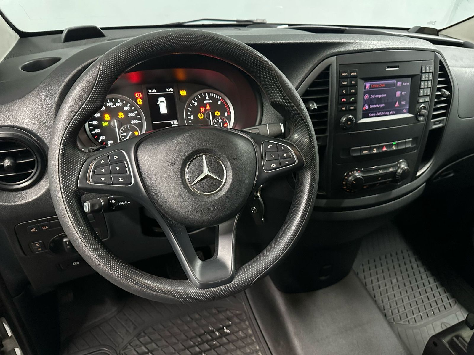 Fahrzeugabbildung Mercedes-Benz VITO 114 CDI 4 Matic Automa. SORTIMO*NAVI*KLIMA*