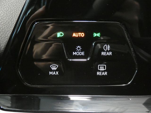Golf Variant 2.0 TDI Life DSG AHK LED NAVI ACC