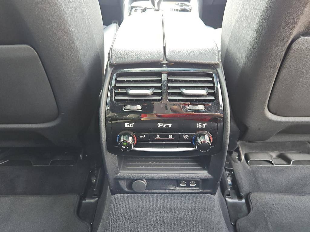 BMW 530d T. M-SPORT LASER HUD PANO KAMERA H/K AHK