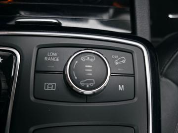 2016 Mercedes-BENZ GLS — миниатюра 36