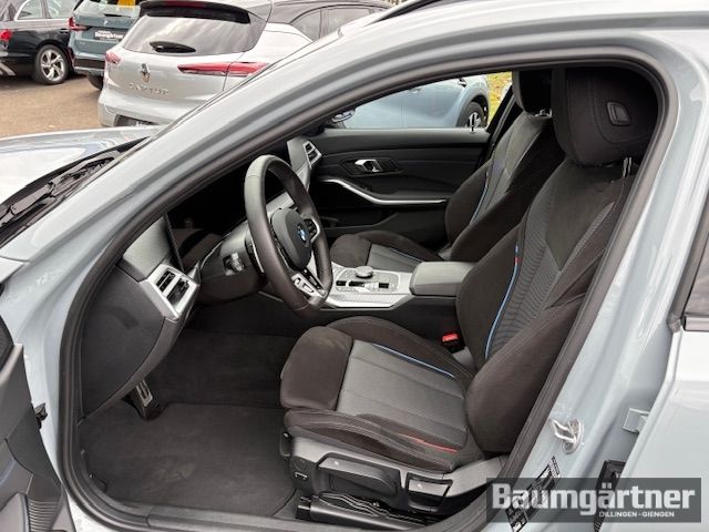 Fahrzeugabbildung BMW 330 i xDrive M-Sport Touring Kamera/ACC/Sitzh.