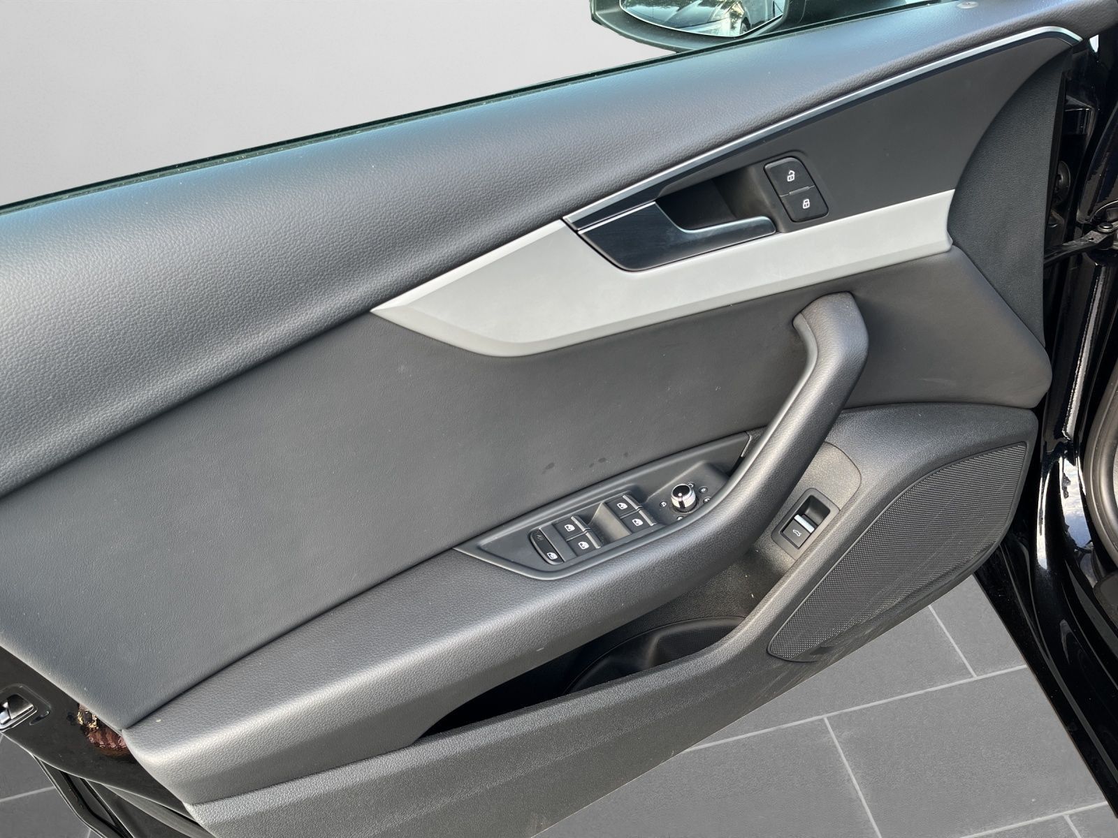 Audi A4 - Bild 14