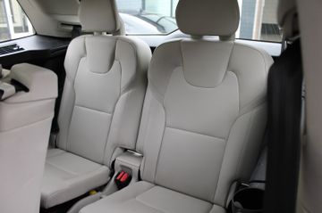 Volvo XC90 - 9