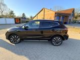 Nissan Qashqai 1.3 DIG-T DCT 160PS N-CONNECTA N-CON... - Nissan Qashqai mit Benzin-Antrieb: Limousine, Automatik