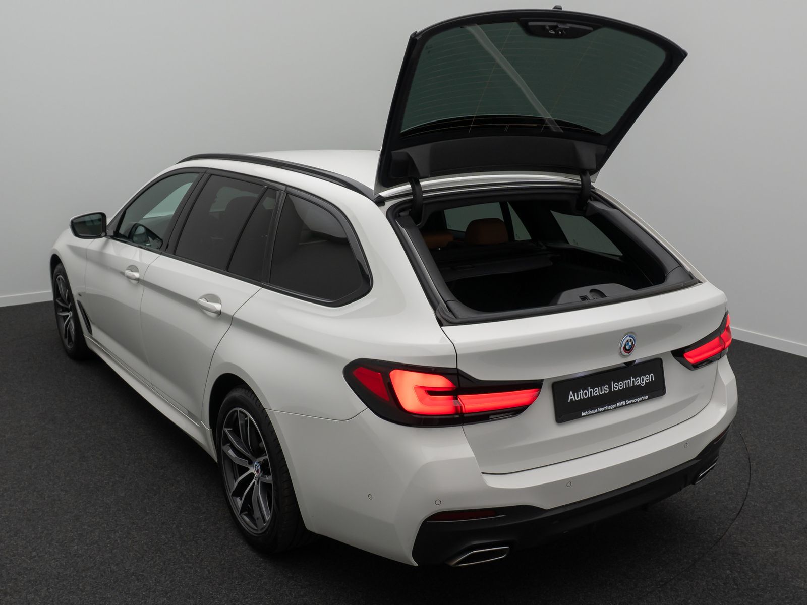 Fahrzeugabbildung BMW 520d M Sport Laser DAB Kamera 4*Klima Alarm 18"