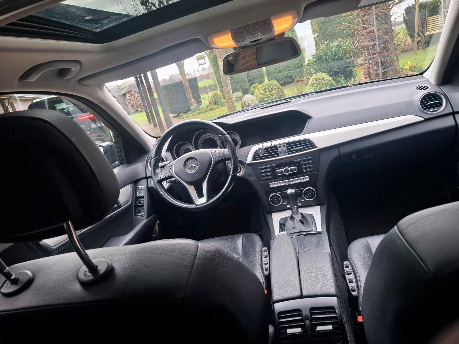 Mercedes-Benz C220 2013 — photo 7