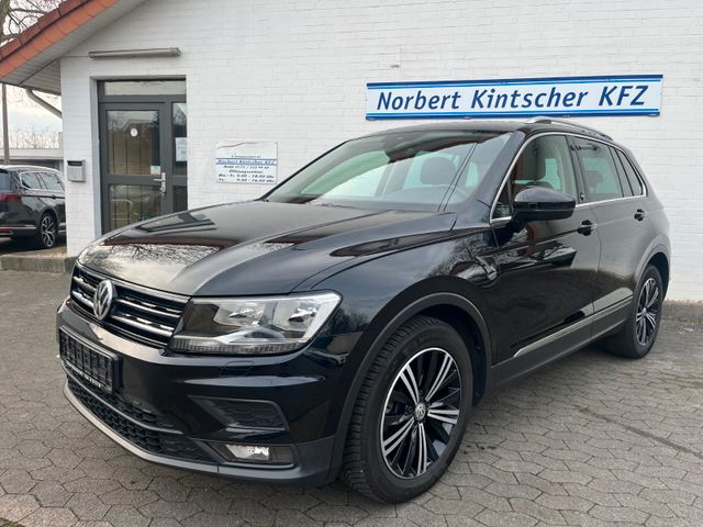 Volkswagen Tiguan Sound 1.Hand u.VW AHK Navi 18 " LM