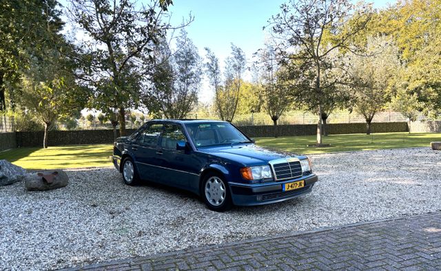 Mercedes-Benz E 500 Alle Historie und Scheckheft.