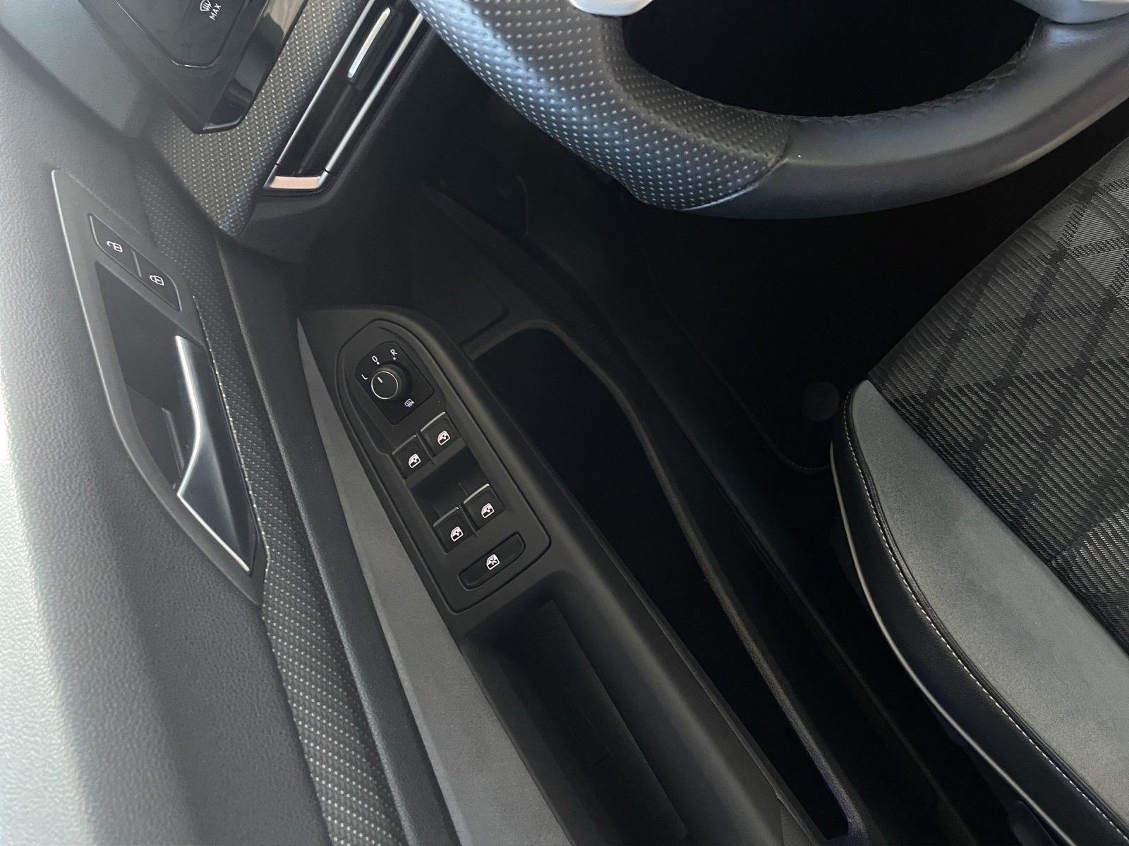 Volkswagen Golf VIII 1.5 TSI R-Line PARKH SITZHEIZ LED, миниатюра 10