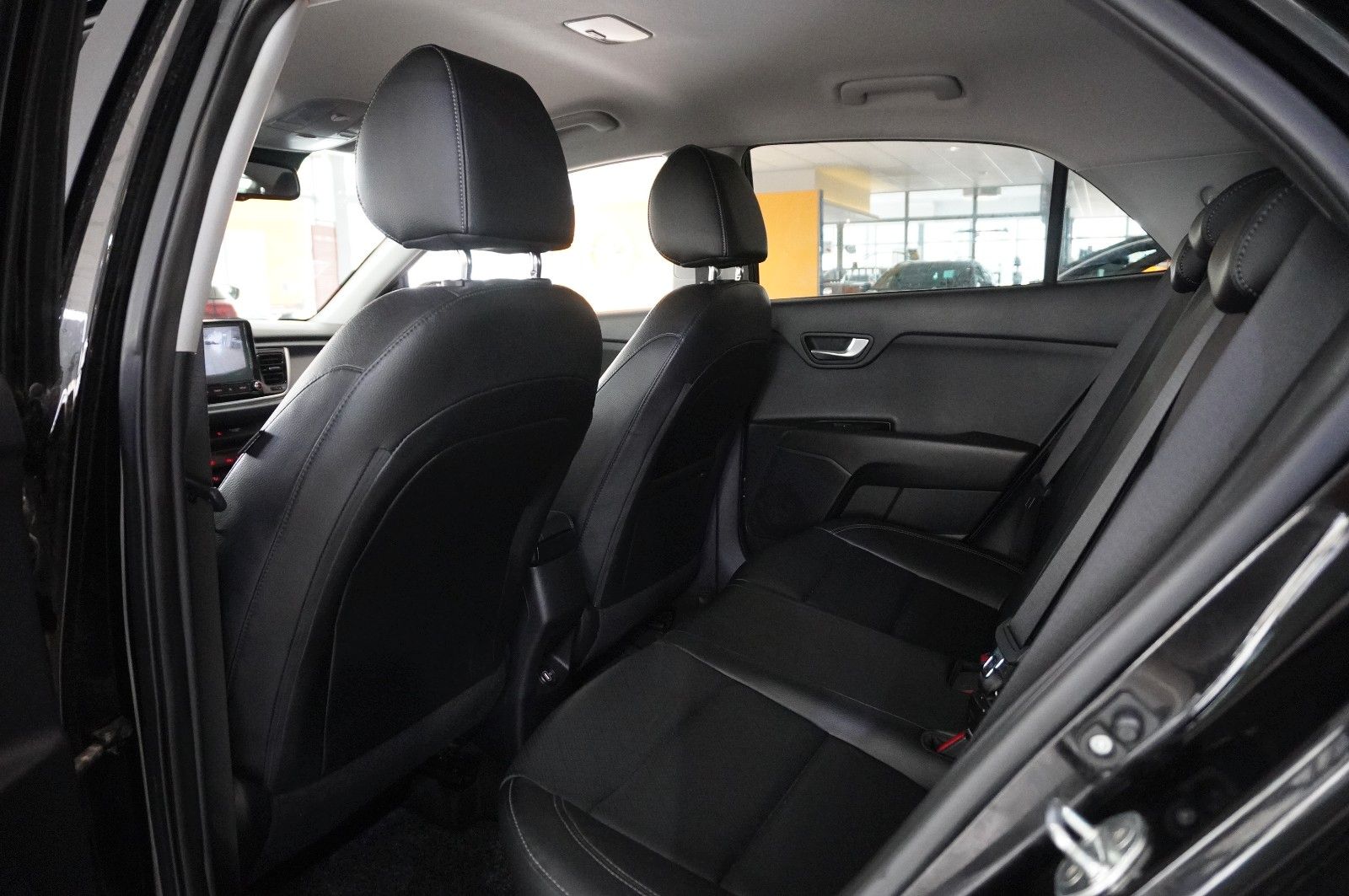 Fahrzeugabbildung Kia Rio 1.0 T-GDI VISION NAVI/LED/KAMERA/LEDER/SHZ