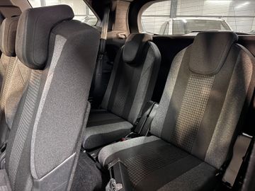 Peugeot 5008 - 10