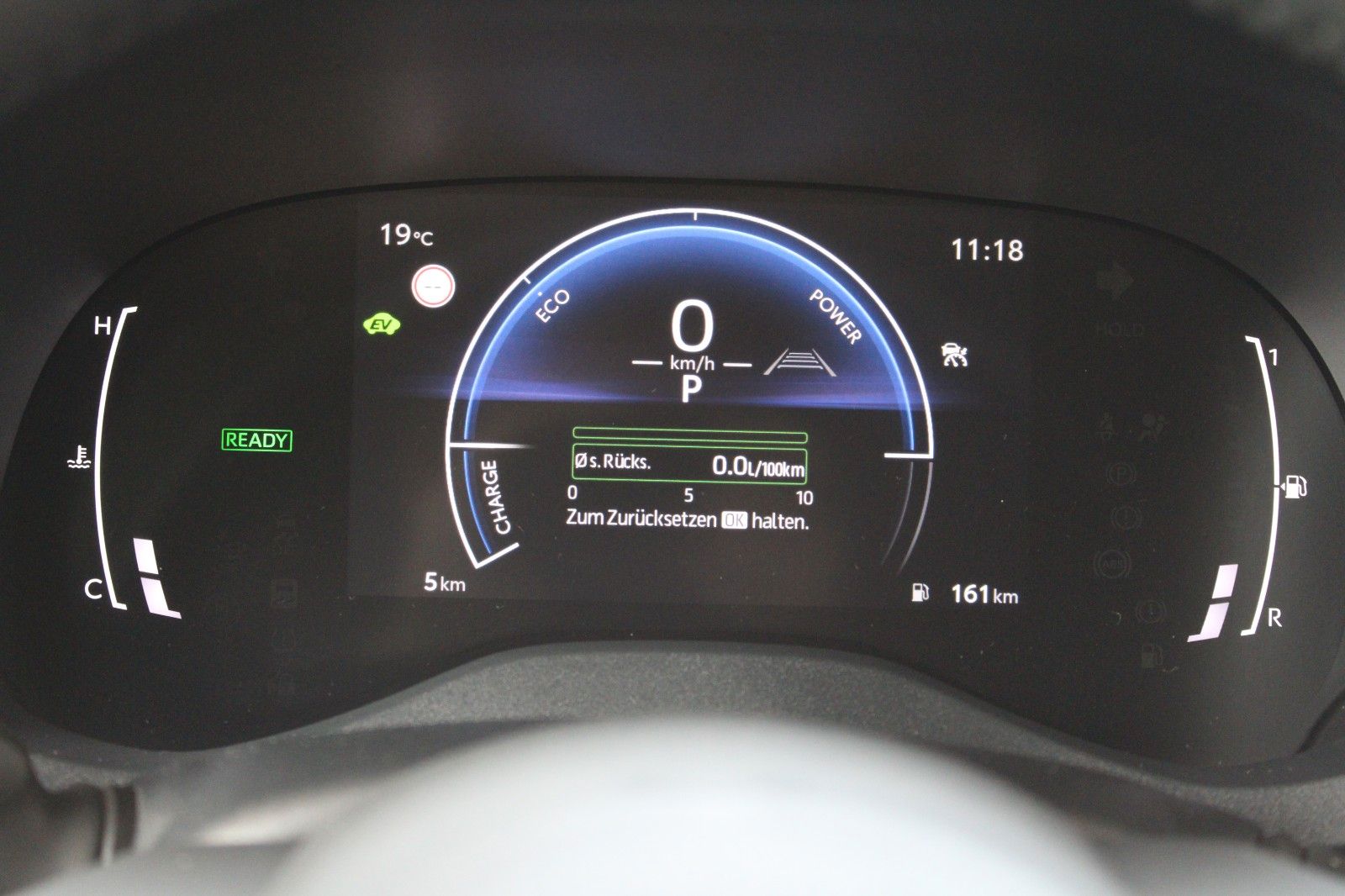 Fahrzeugabbildung Toyota Yaris Hybrid Teamplayer + Comf.-/Safety-Paket