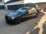 BMW e90 318i - BMW 318: E90
