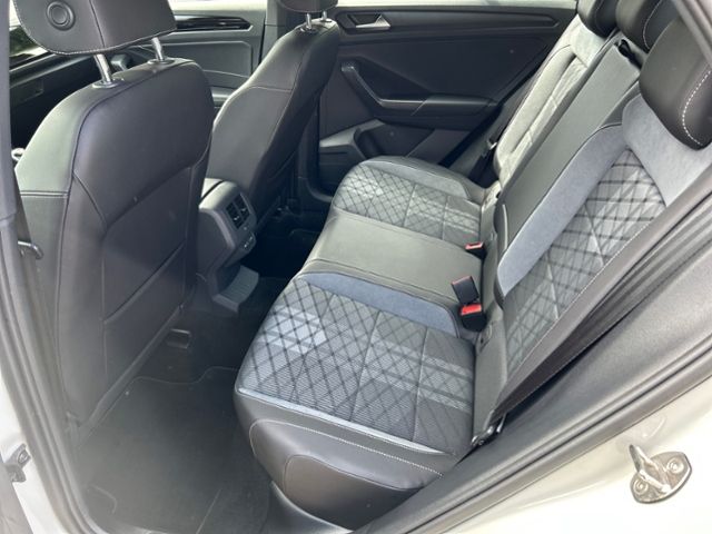 Fahrzeugabbildung Volkswagen T-Roc 1.0 TSI R-LINE LED-PLUS APP-CONNECT KLIMA
