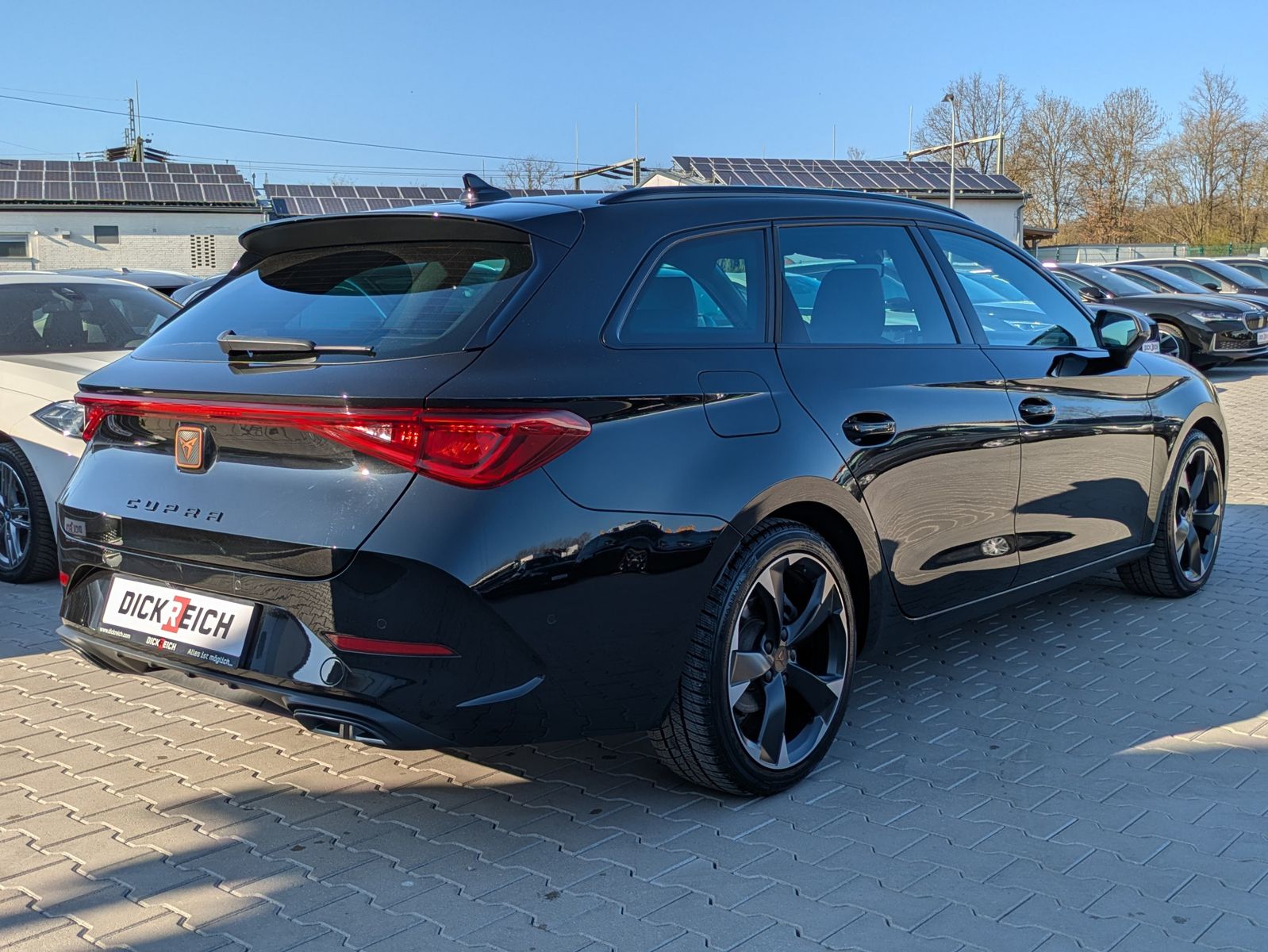 Fahrzeugabbildung CUPRA Leon 1.5 eTSI DSG MATRIX-LED*ACC*APP*KAMERA*18"