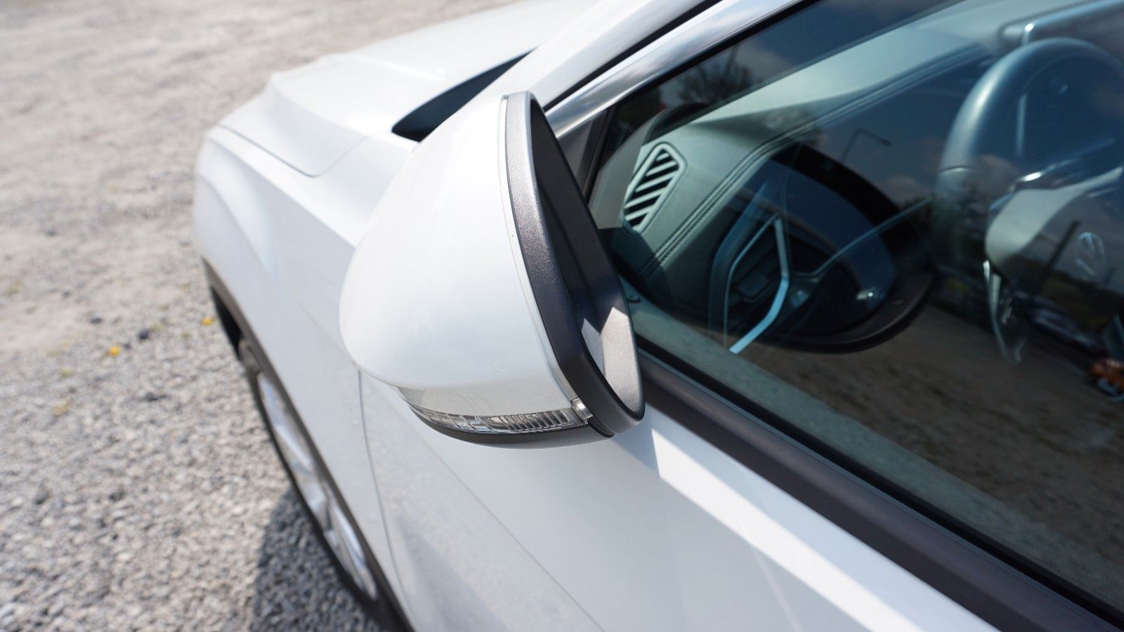 Fahrzeugabbildung Volkswagen T-Roc Style,DSG,Alcantara,LED Plus,Navi,IQ.Light