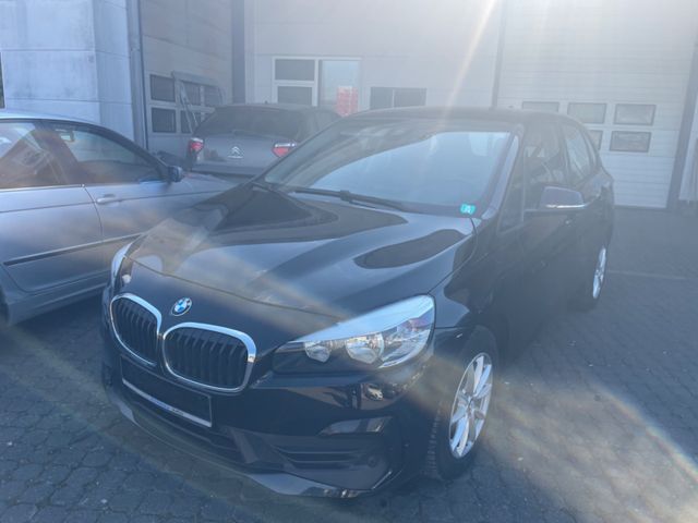 BMW 216 Baureihe 2 Active Tourer 216 d Advantage