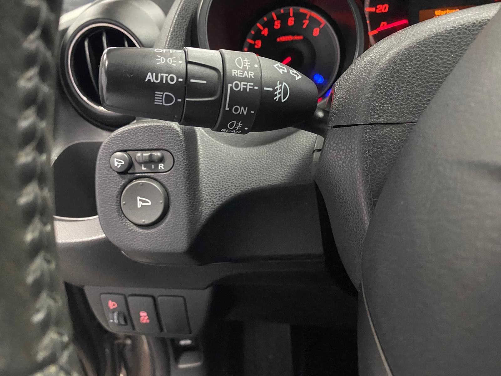 Fahrzeugabbildung Honda Jazz 1.4 KAT 1.4 Elegance KLIMA+ALU+ALLWETTER+