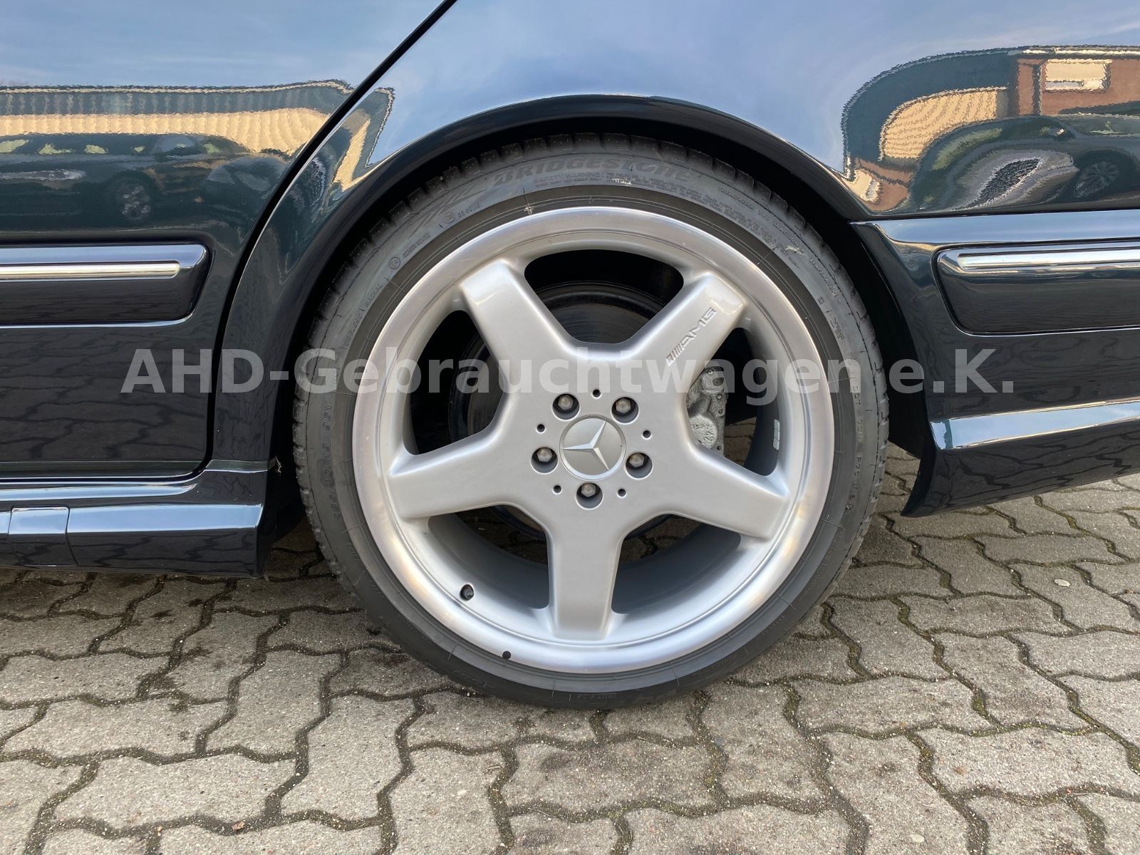 Fahrzeugabbildung Mercedes-Benz E 55 AMG 4-Matic "SAMMLERSTÜCK"