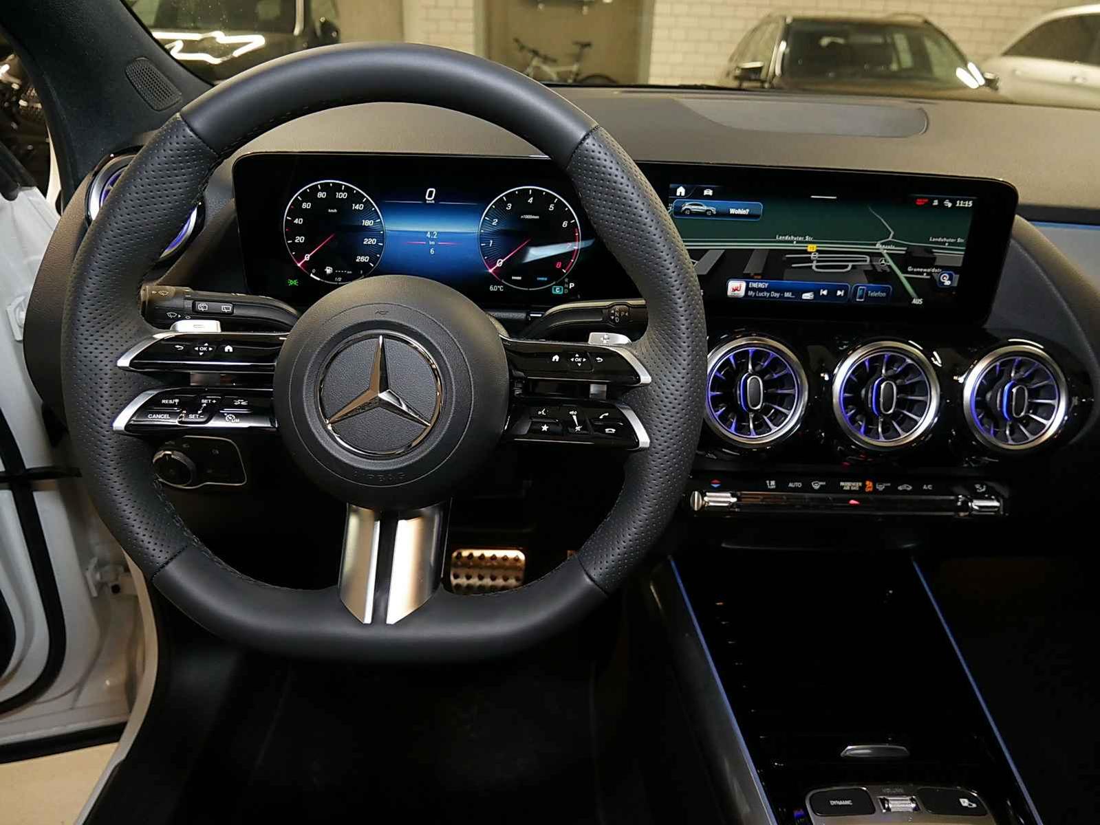 Mercedes-Benz GLA AMG SPECIAL EDITION+DIST+PANO+AHK+NIGHT+, миниатюра 11