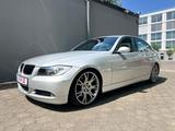 BMW 330i Limousine e90 Individual / SCHECKHEFT / - BMW 330 aus 2007: 330i