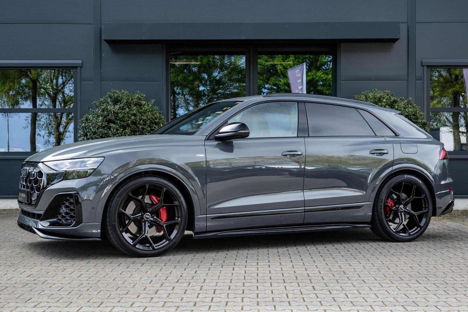 Audi Q8 60 TFSI e Competition 490pk, Nimbus, Full-opt imagem 2
