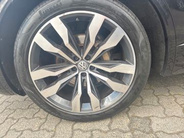Volkswagen Touareg - 12