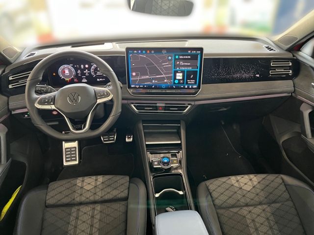 Fahrzeugabbildung Volkswagen Tiguan 1.5 eTSI DSG R-LINE PANORAMA STDHZG NAVI