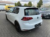 Volkswagen Golf VII GTI Performance BMT=Scheckheft-Pano= - gebrauchte Kleinwagen in Lübeck