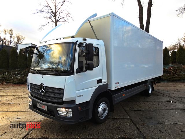 Mercedes-Benz ATEGO 12.24 KOFFER 18 PALETTEN AUFZUG