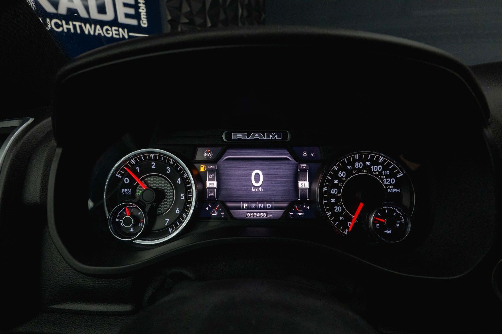 Fahrzeugabbildung Dodge RAM 5.7 V8 HEMI 4x4 OFFROAD Night-Paket Limited