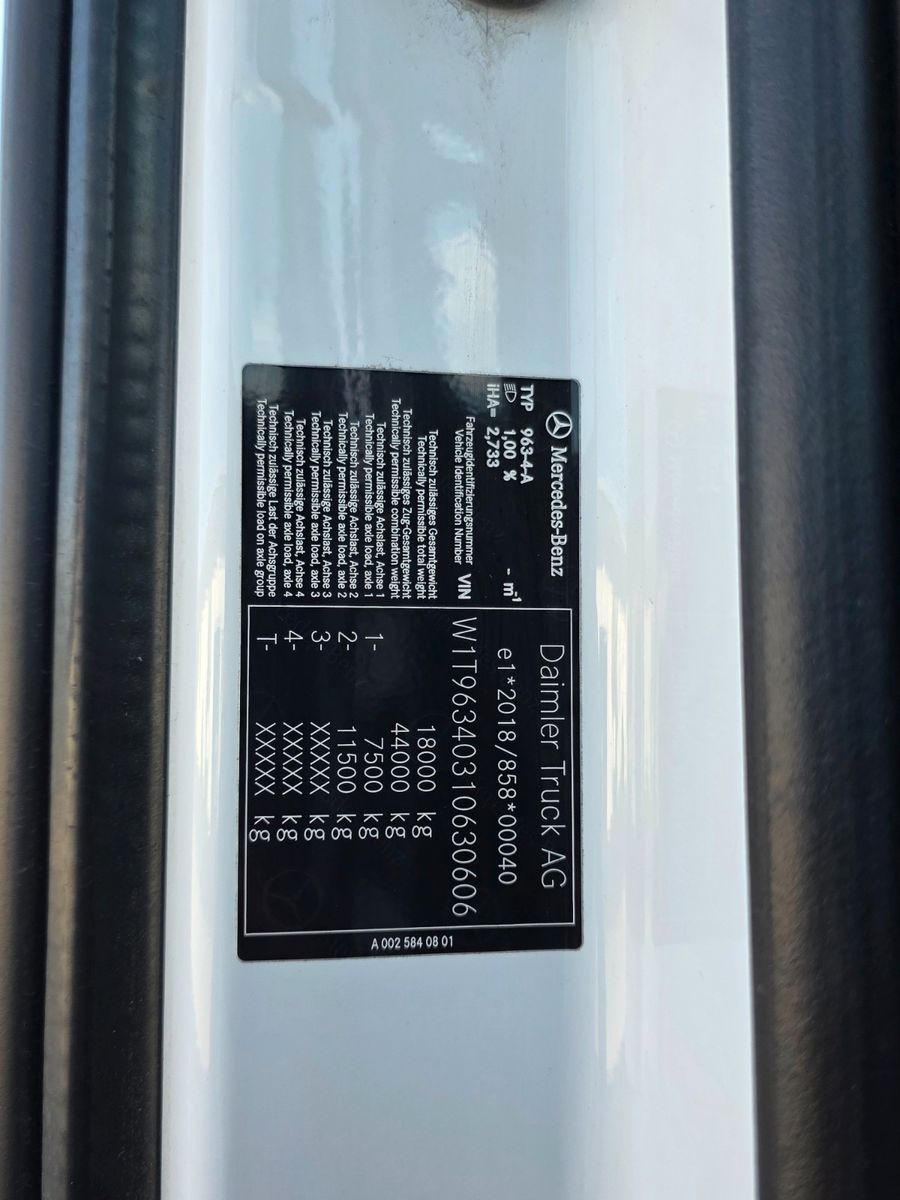 Fahrzeugabbildung Mercedes-Benz Actros 1846 LS Hydraulik, ADR, 2 x Nebenantrieb