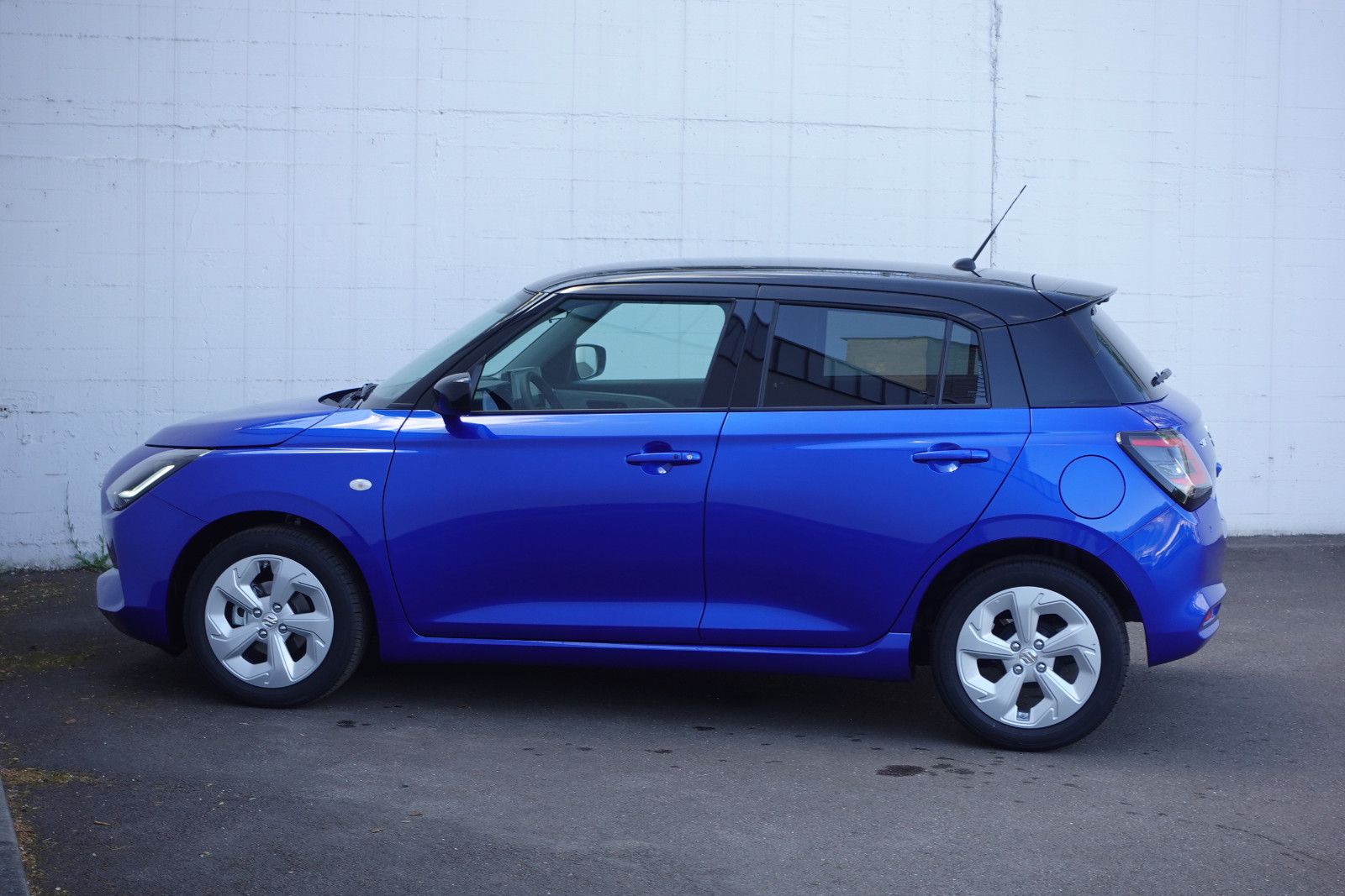 Fahrzeugabbildung Suzuki Swift Comfort 1.2,Navi,Sitzhz,Kamera,Alu,DAB,LED