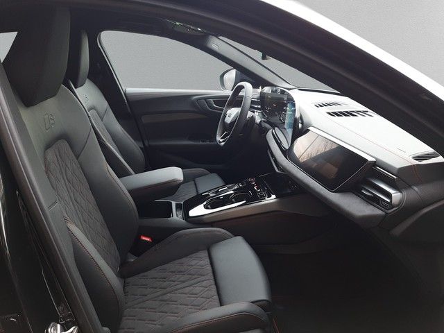 Fahrzeugabbildung Audi A5 Limousine e-hybrid S line quattro Tech+ Matri