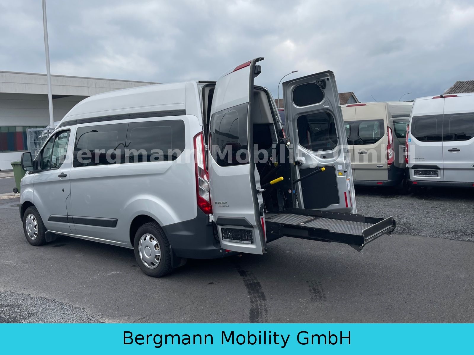 Ford Transit Custom Transit L1 H2 Behindertengerecht Hochdach