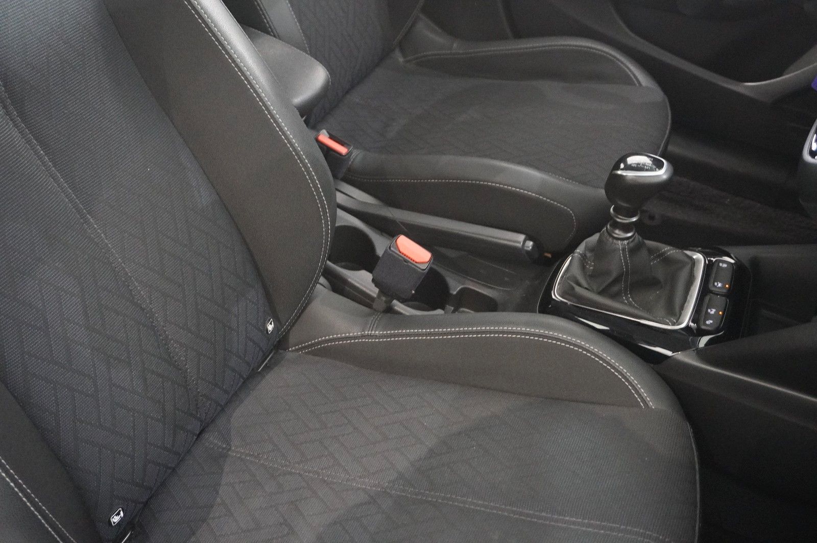 Fahrzeugabbildung Opel Corsa F 1.5D ELEGANCE NAVI/LED/KAMERA/SH/VIRTU.