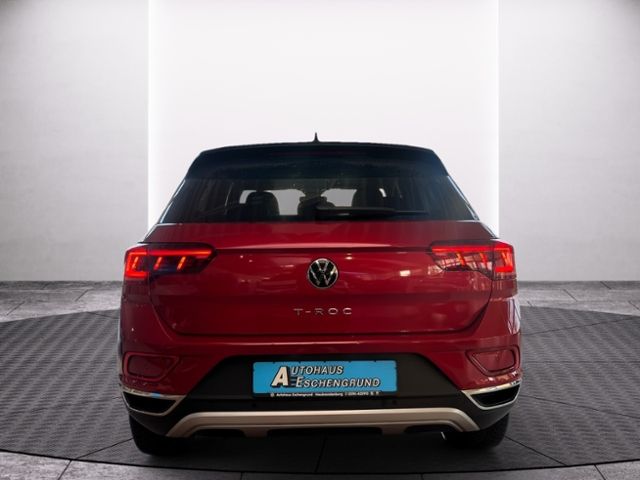 Fahrzeugabbildung Volkswagen T-ROC 1.5 TSI DSG STYLE IQ.LIGHT NAVI AHK KAMERA