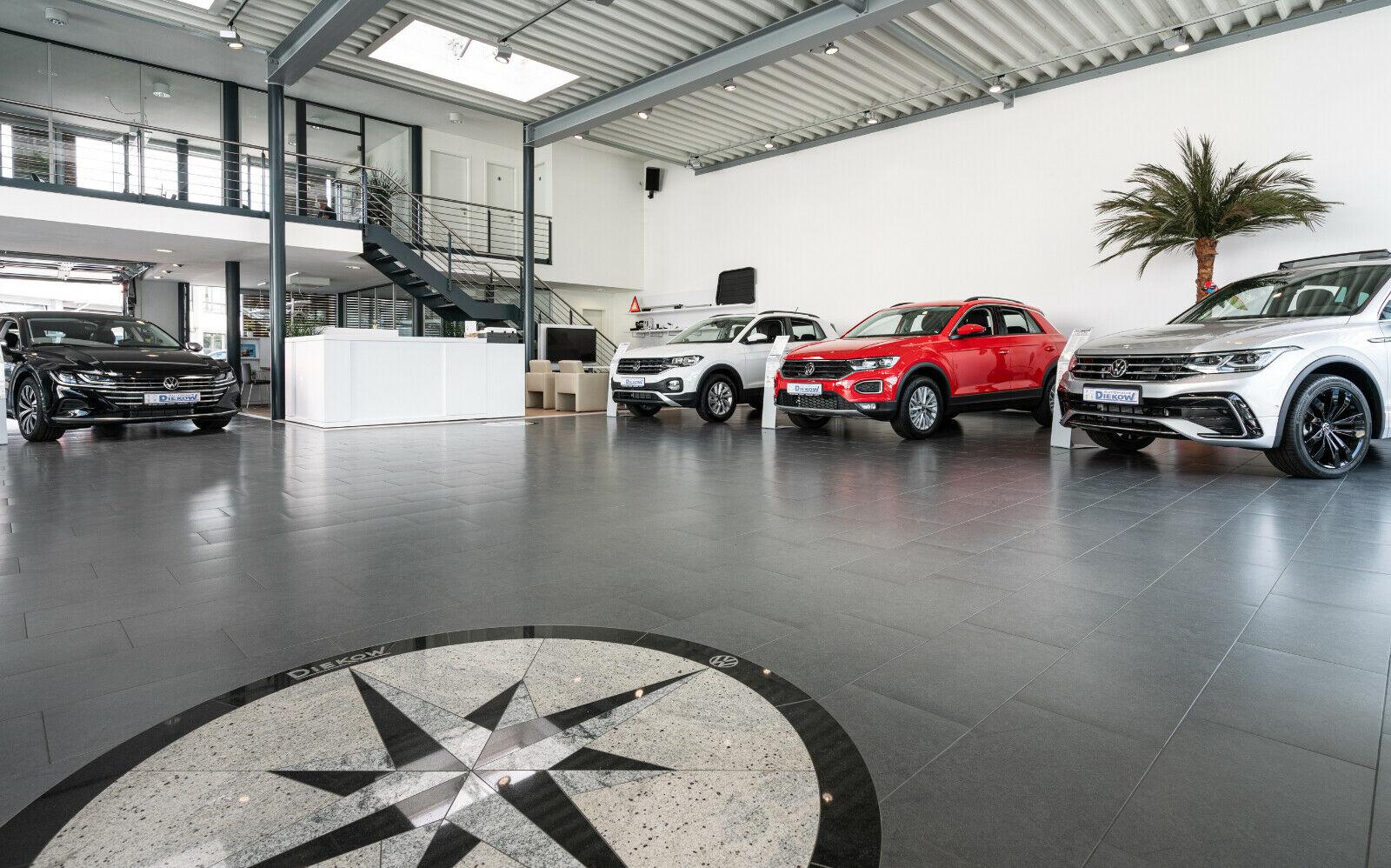 showroom-image-main