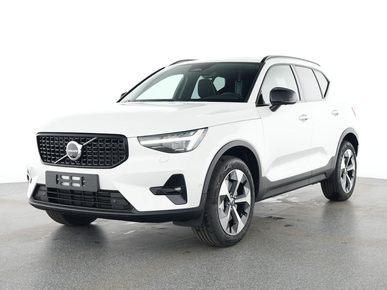 Volvo XC40 B3 Benzin Mild Hybrid Plus Dark 2WD