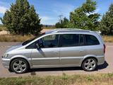 Opel Zafira 2.2*7-SITZE*AHK*KLIMAAUTO* - Opel Zafira in Halle