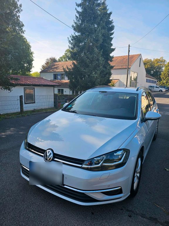 Image of Volkswagen Golf