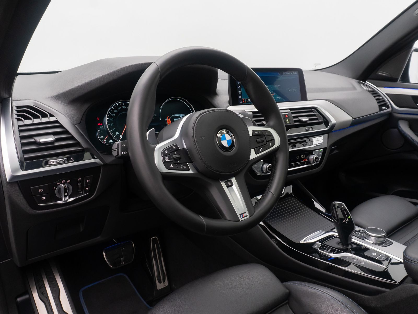 Fahrzeugabbildung BMW X3 xD20d M Sport 360&deg; AHK HUD H/K DAB Panorama
