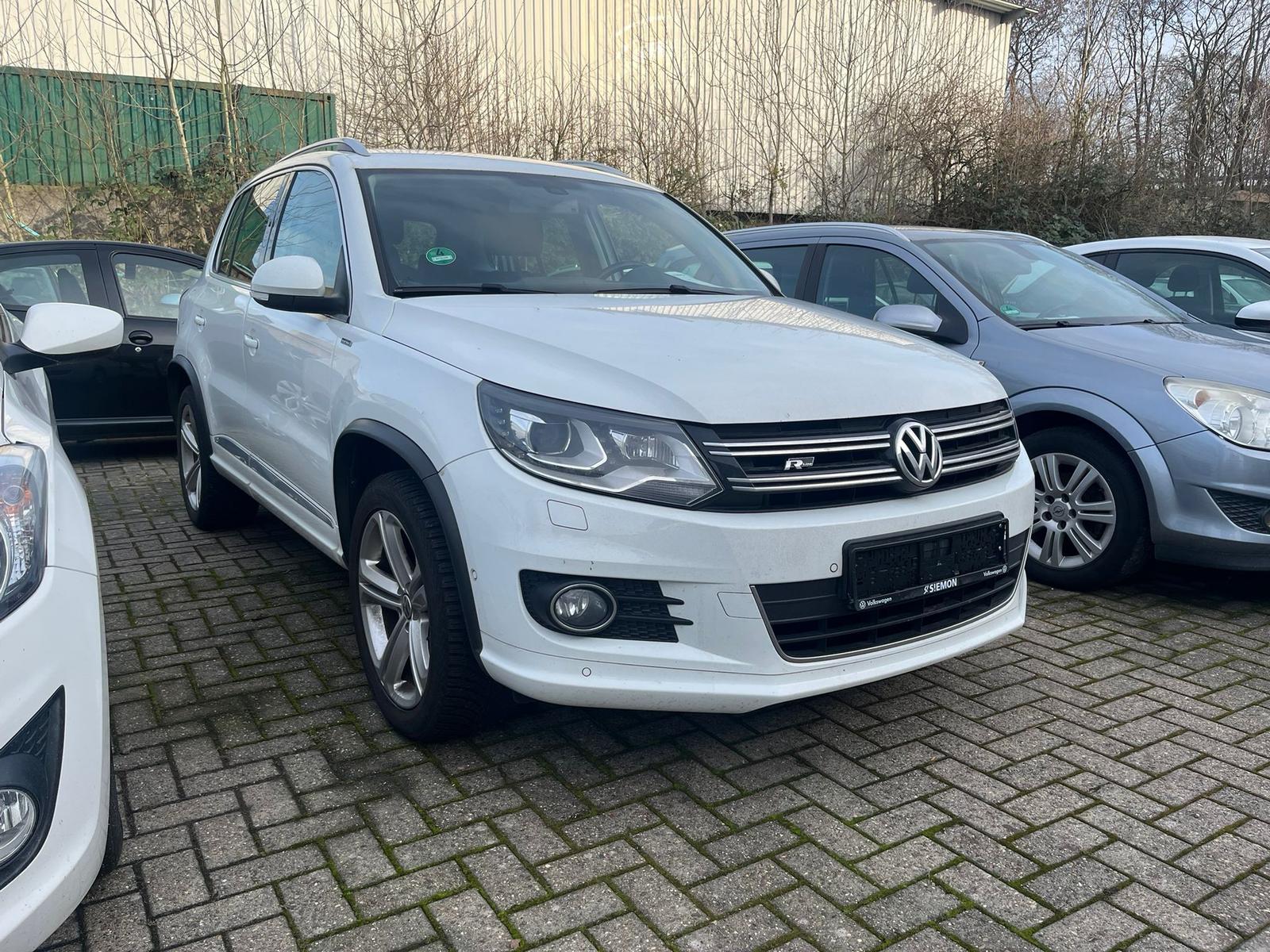 Volkswagen Tiguan Lounge Sport & Style BMT PDC SHZ Xenon
