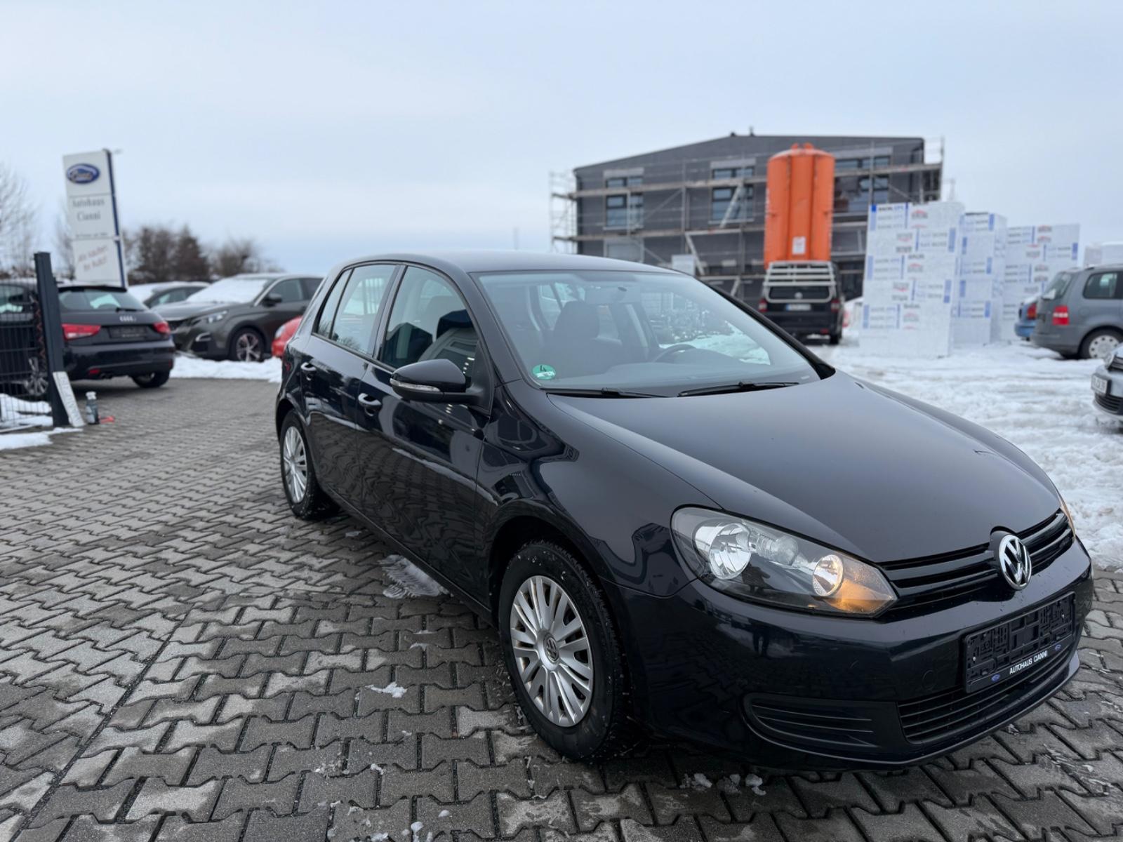 Volkswagen Golf VI ** 4 türer ** Guter Zustand **