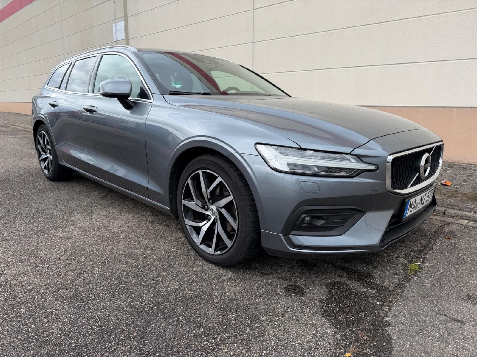 Volvo V60 D4 Momentum Pro Aut. F-LED+NAVI+SHZ+BLIS+CAM
