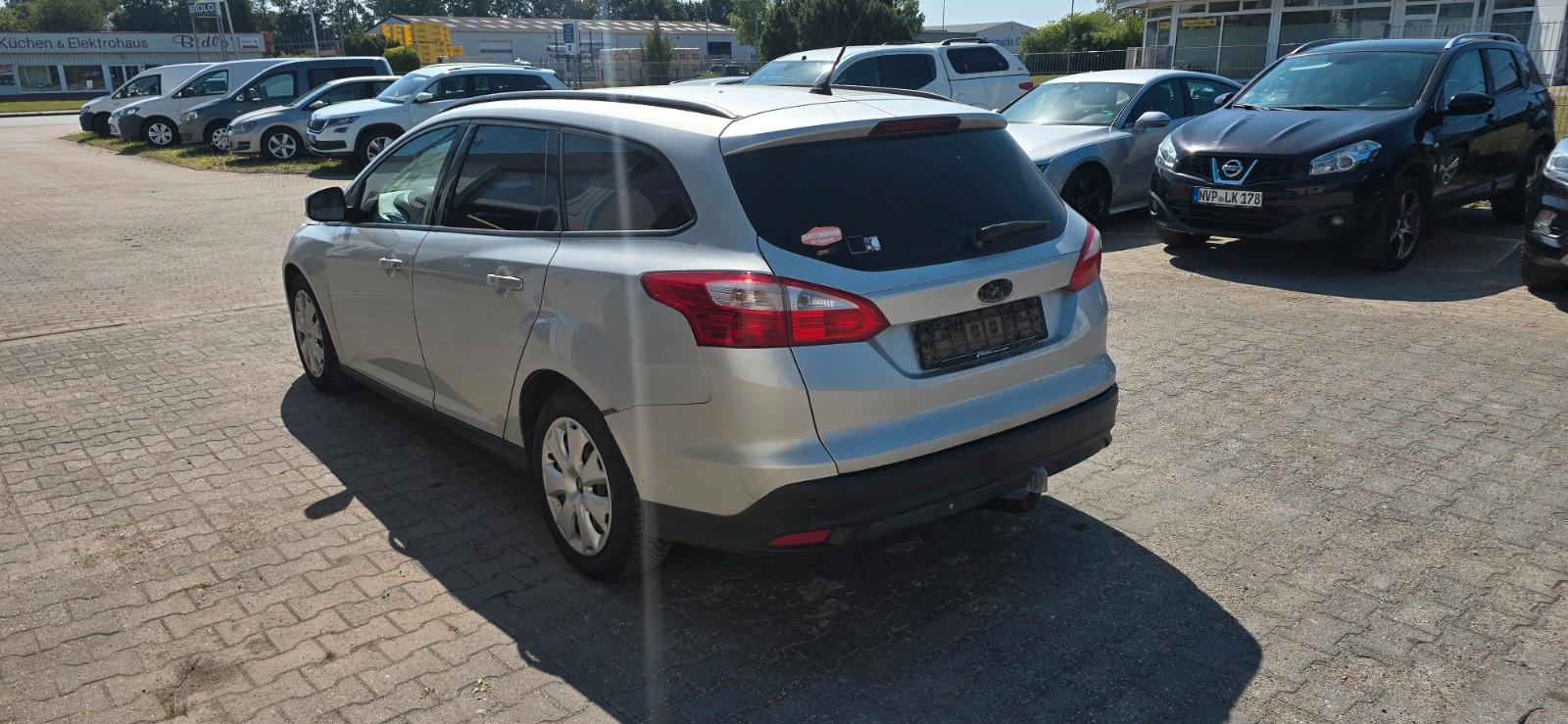 Ford Focus 2012 — engine 1.560 cm³, 116 HP (85kW)