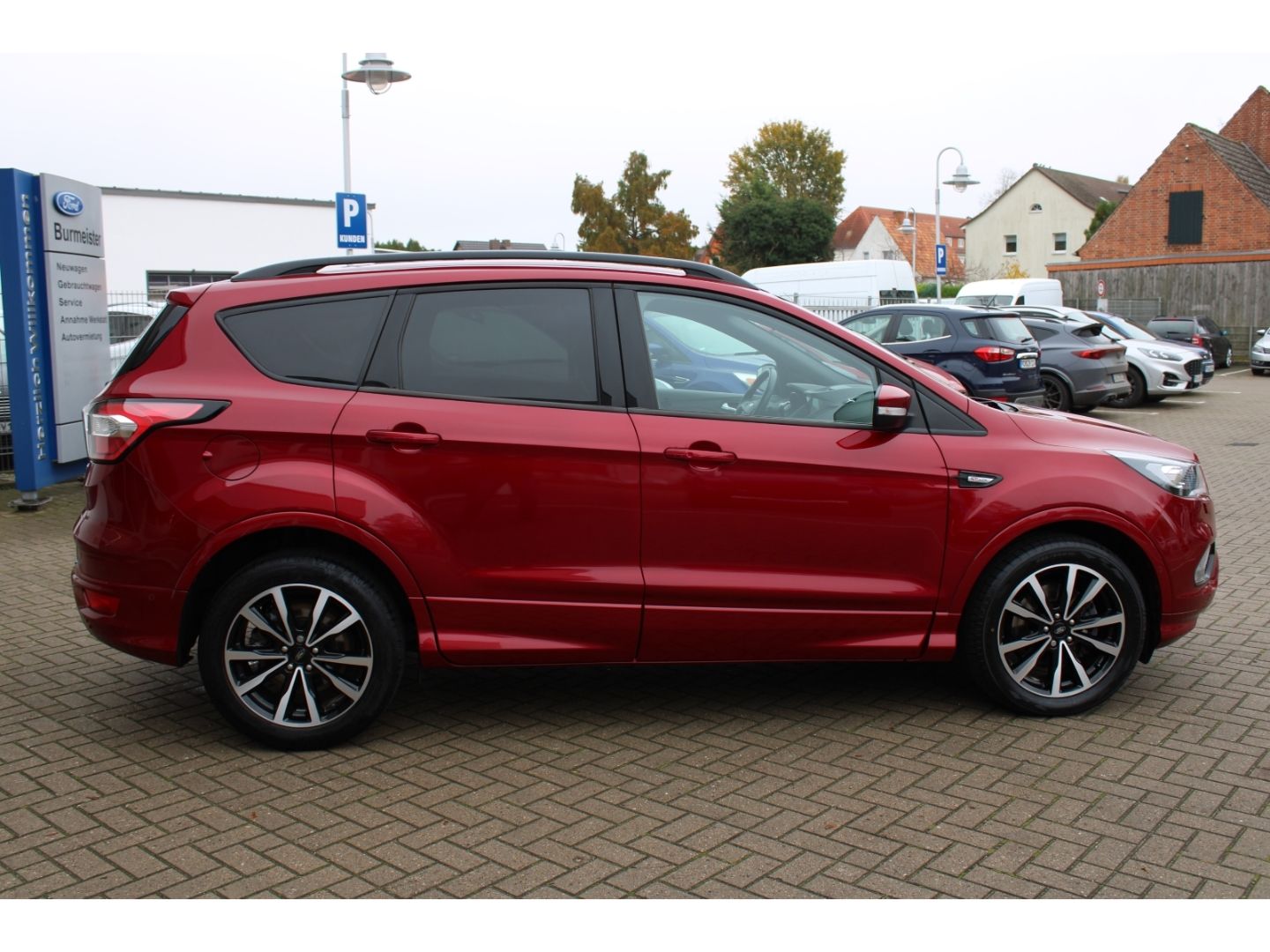 Fahrzeugabbildung Ford Kuga 2.0 TDCi 4x4 ST-Line ACC TWA RFK AHK Xenon